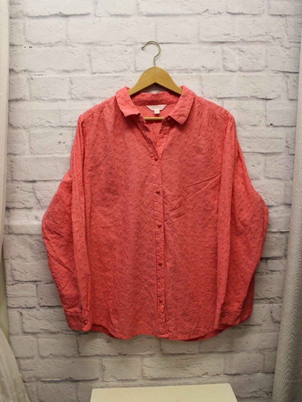 Lauren Conrad Plus 2X Pink Button Front Lined Eyelet Longsleeve Blouse